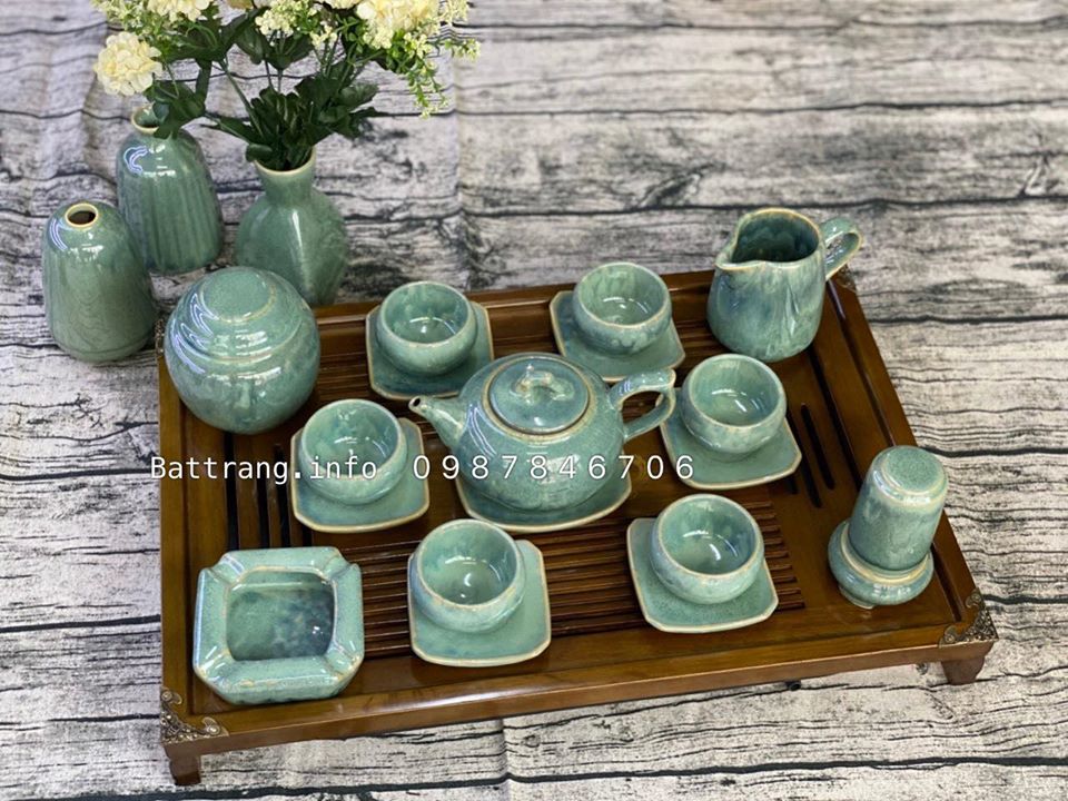 Bộ ấm chén Bát Tràng