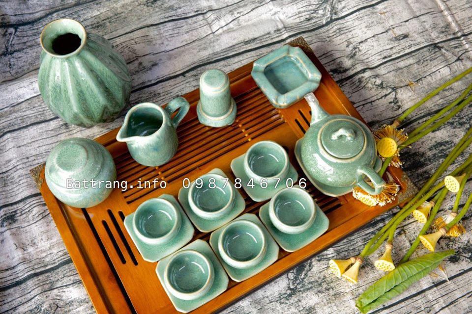 Nếu chúng ta của 8 năm sau nữa thì sẽ mua gốm sứ Bát Tràng loại nào ?