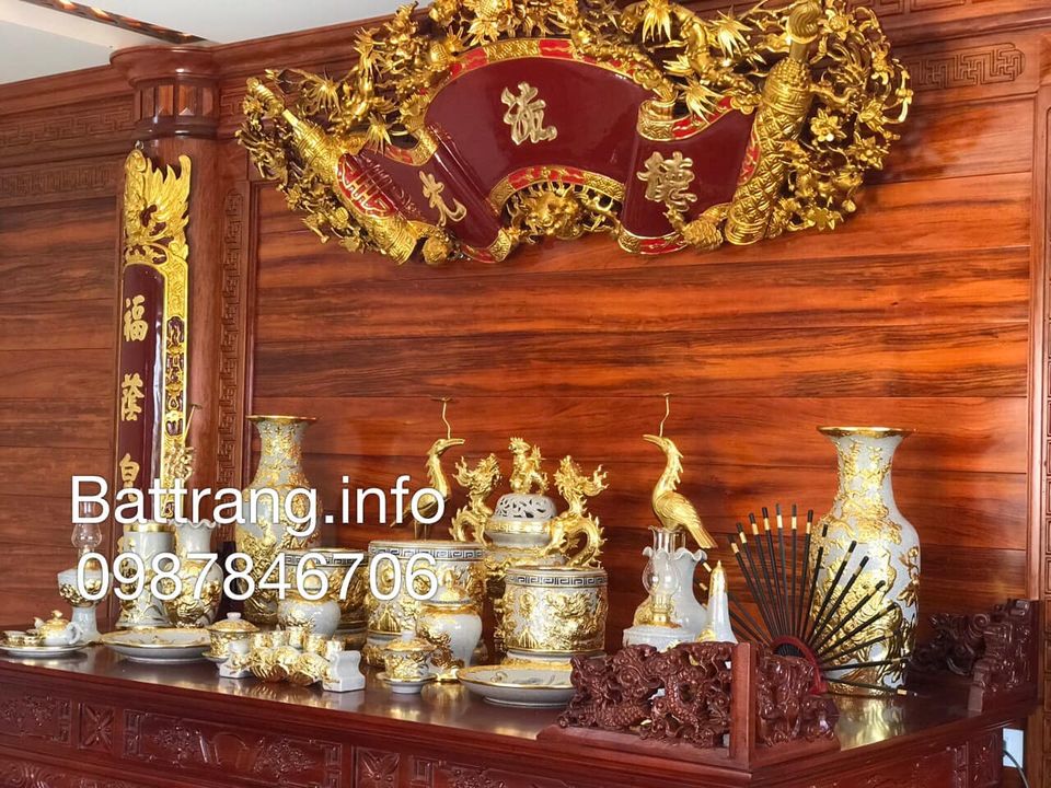 Địa Chỉ Mua Bộ Đồ Thờ Gốm Sứ Bát Tràng Men Rạn Dát Vàng Cao Cấp Ở Đâu?
