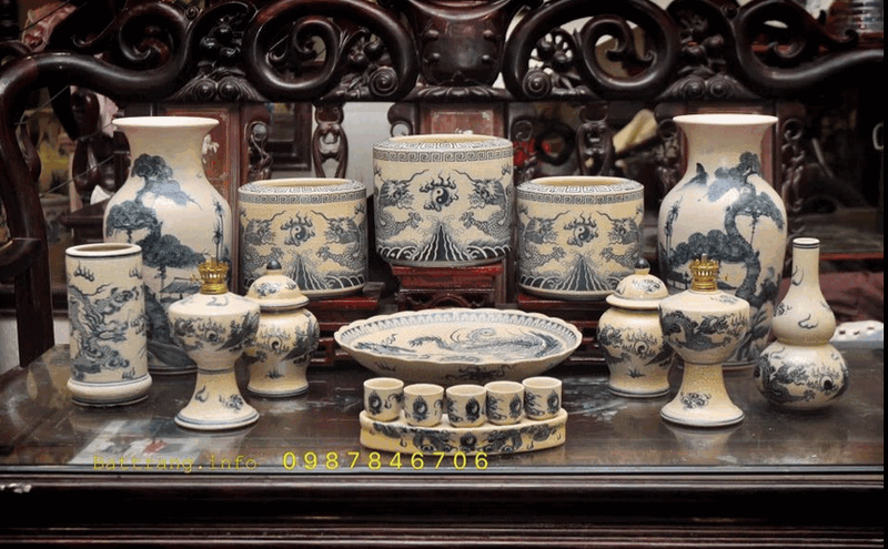 Bát hương gốm sứ Bát Tràng