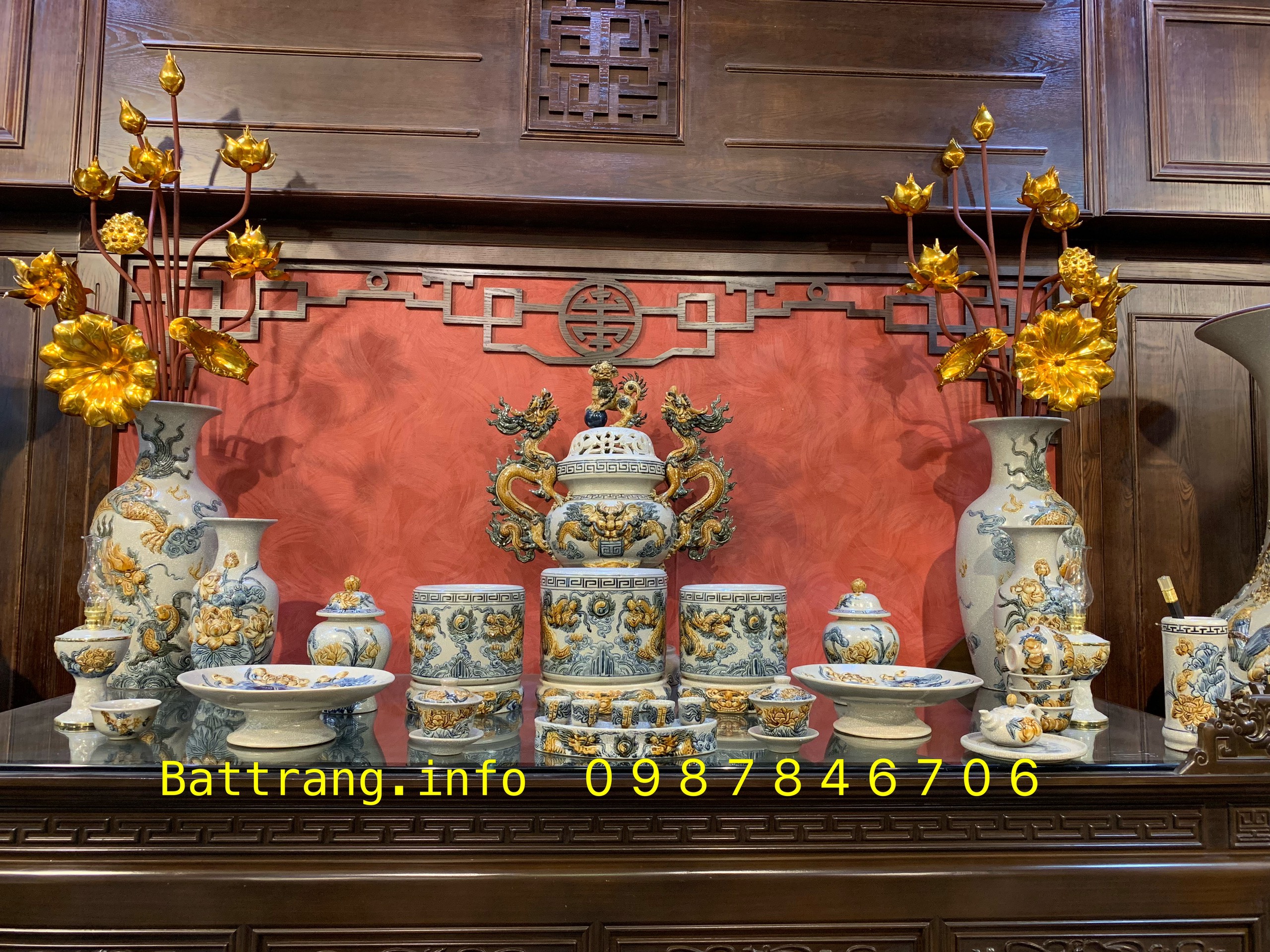 Bát hương gốm sứ Bát Tràng