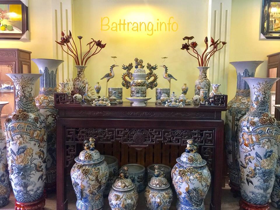 Bát hương gốm sứ Bát Tràng