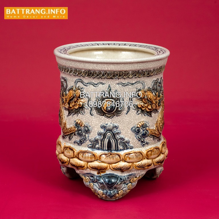 Tại sao cần phải có 3 bát hương trên ban thờ