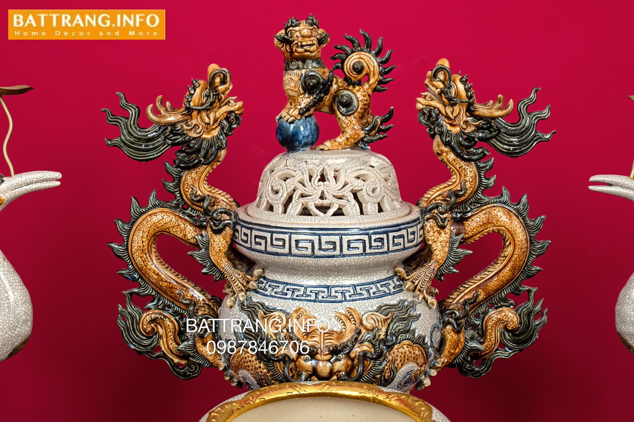 Bộ tam sự Bát Tràng