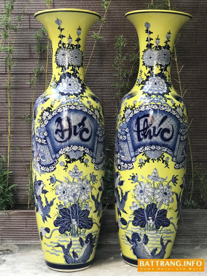 Lộc bình gốm sứ
