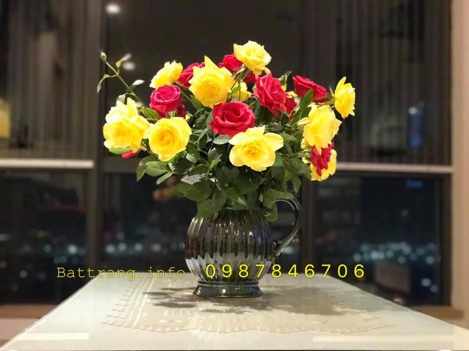 Top 5 địa chỉ mua lọ hoa gốm sứ Bát Tràng giá rẻ tại Hà Nội