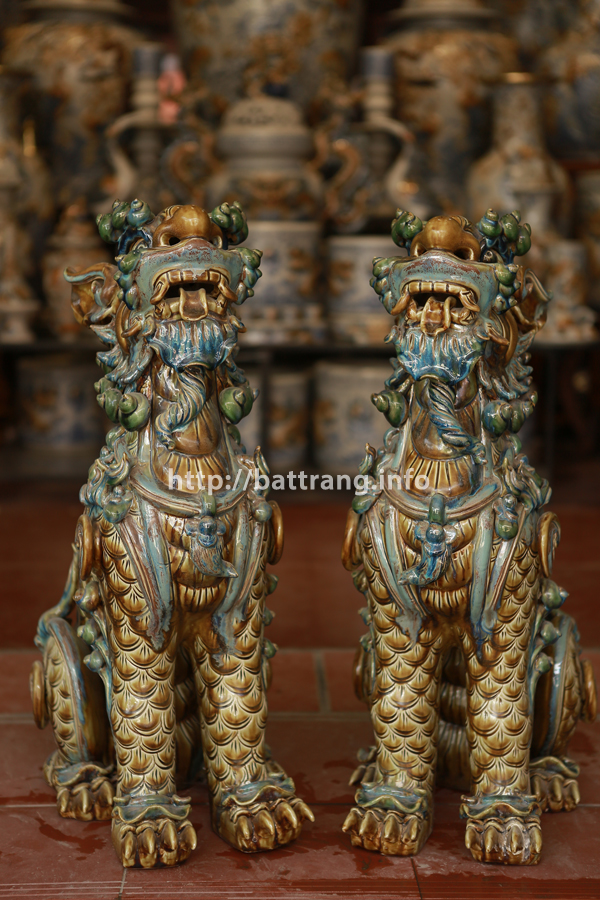 Tượng Kỳ Lân gốm sứ Bát Tràng