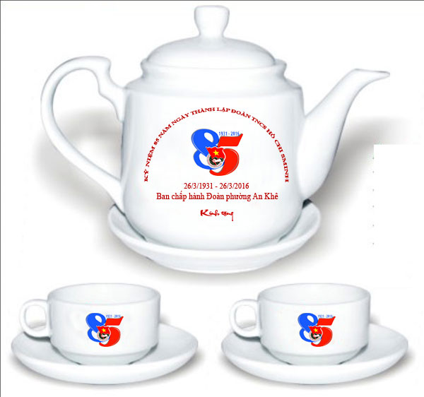 ấm chén in logo làm quà tặng