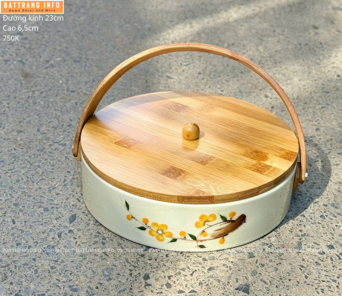 Khay Mứt Tròn 4 Ngăn Tay Sách Vẽ Hoa Cao Cấp Bát Tràng