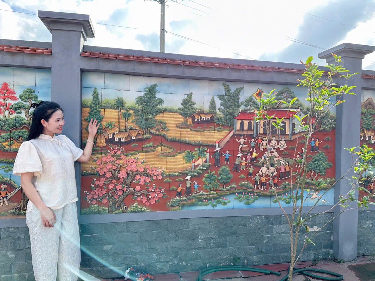 Tranh Gốm Ghép Mảnh Trang Trí Sân Vườn Cao Cấp Bát Tràng