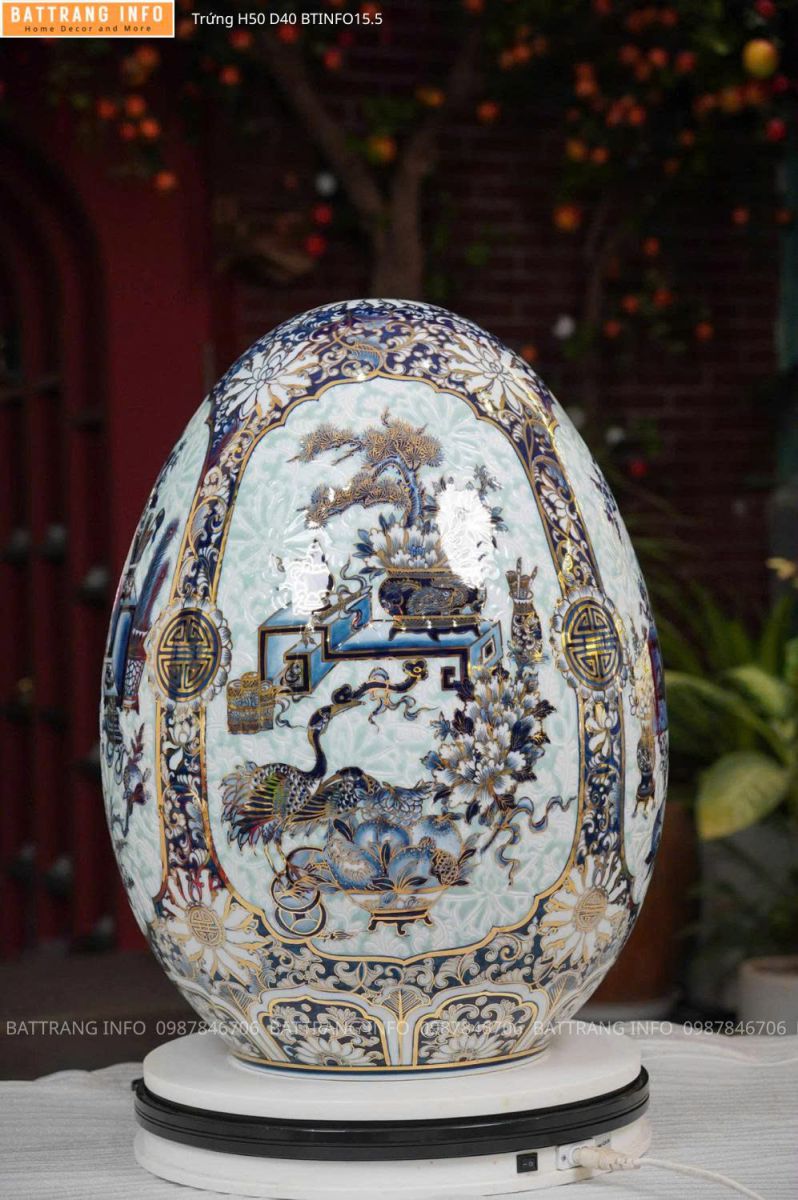 Trứng Phong Thuỷ Tứ Quý Cổ Đồ Men Lam Nền Gấm Vẽ Vàng 24K Cao 50cm