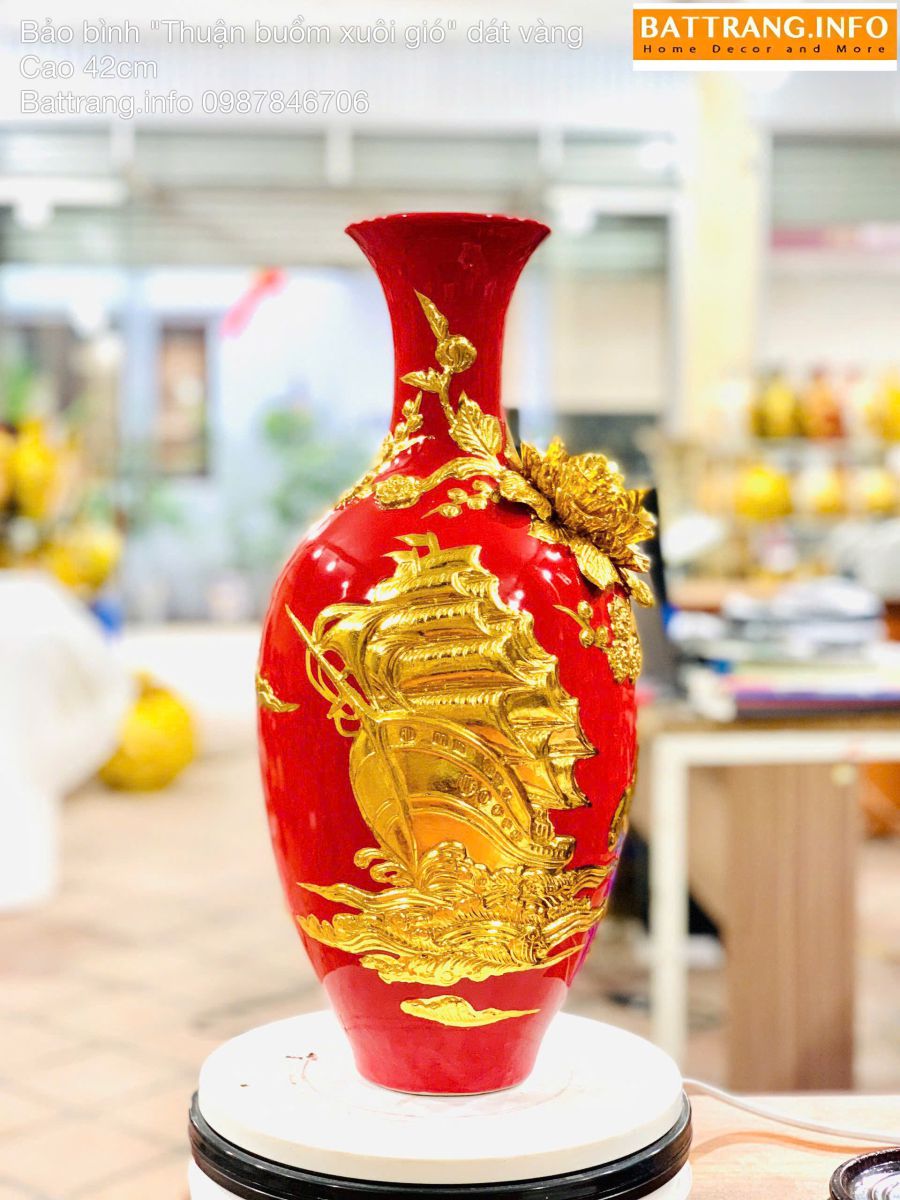 Bảo Bình “Thuận Buồm” Men Màu Đắp Nổi Dát Vàng H42
