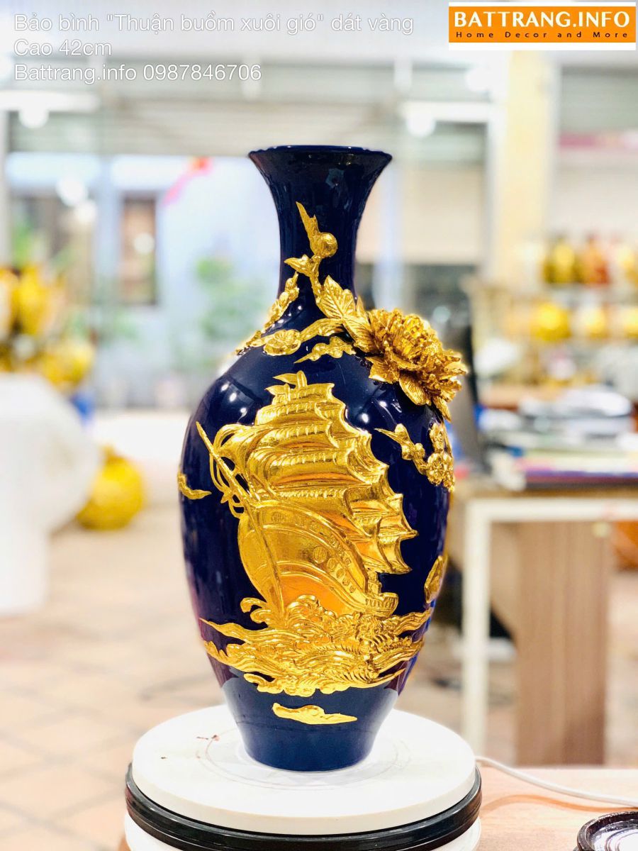 Bảo Bình “Thuận Buồm” Men Màu Đắp Nổi Dát Vàng H42