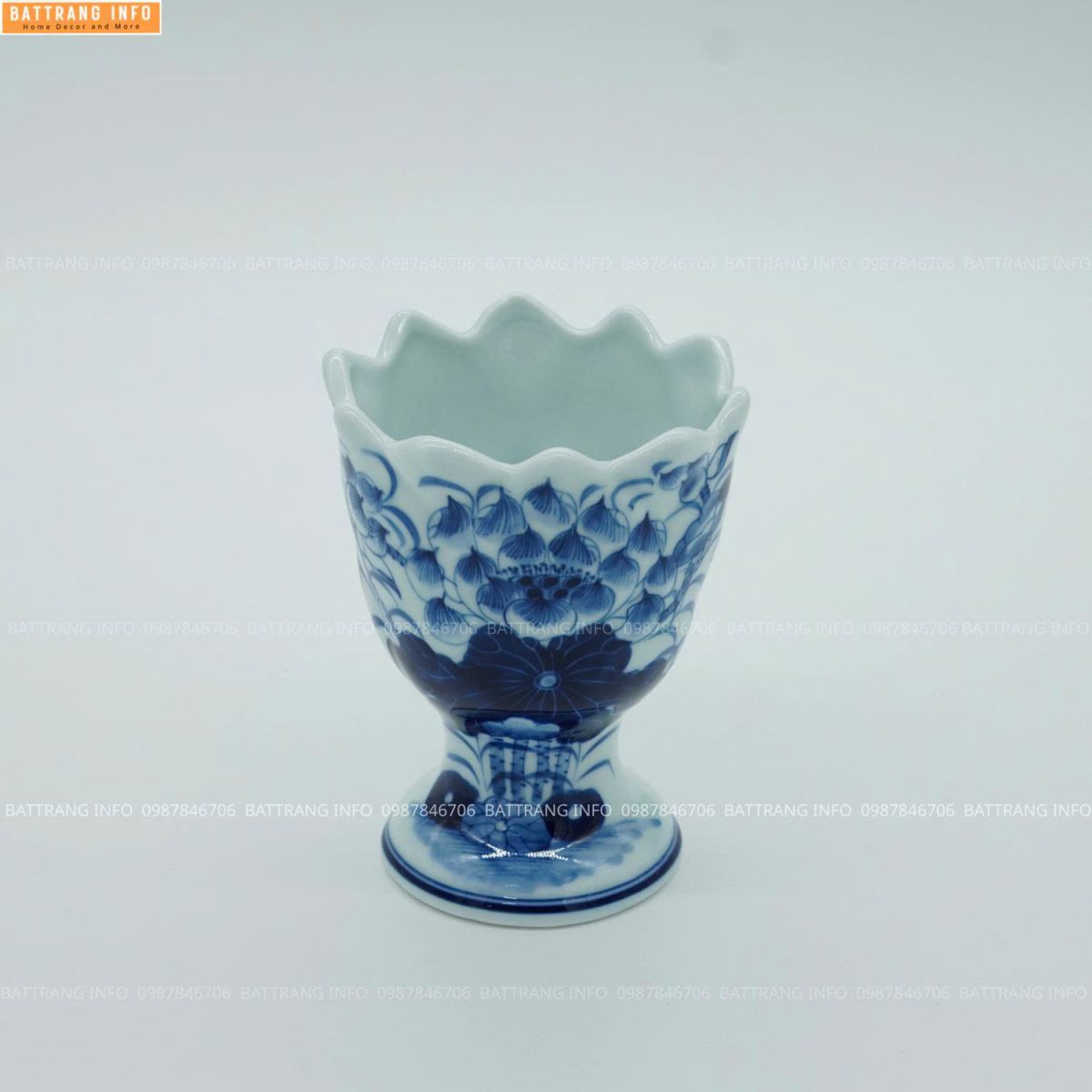 Ly đựng Phật Thủ men lam vẽ tay hoa sen cao cấp Bát Tràng – S2