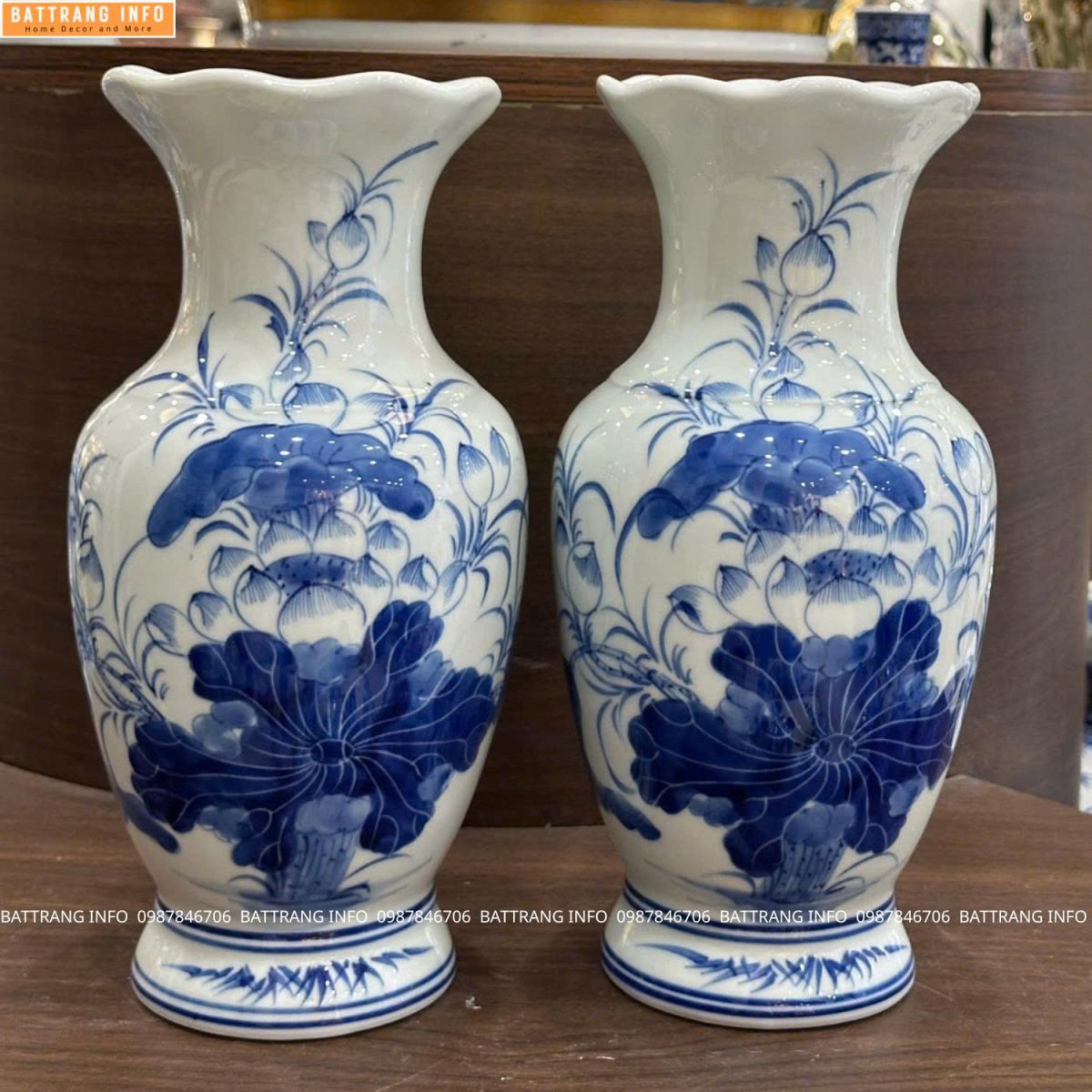 Lọ Hoa Miệng Lượn Men Lam Xanh Vẽ Tay Hoa Sen Cao Cấp Bát Tràng H28