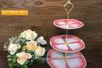 Khay đĩa sứ đựng bánh kẹo 3 tầng hoa vẽ cao cấp Kích thước đĩa: 26cm x 21cm x 16cm